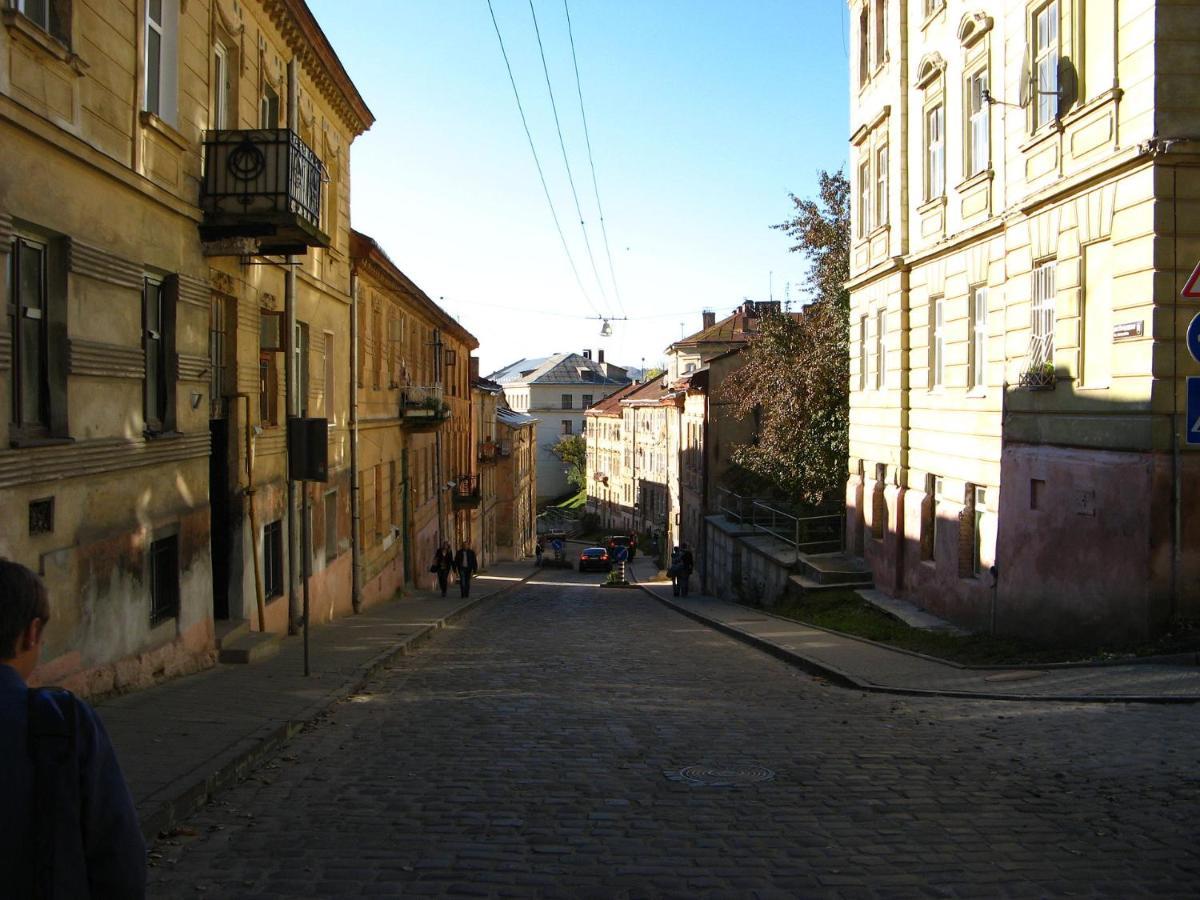 Izuminka V Centre Goroda Lviv Exterior photo